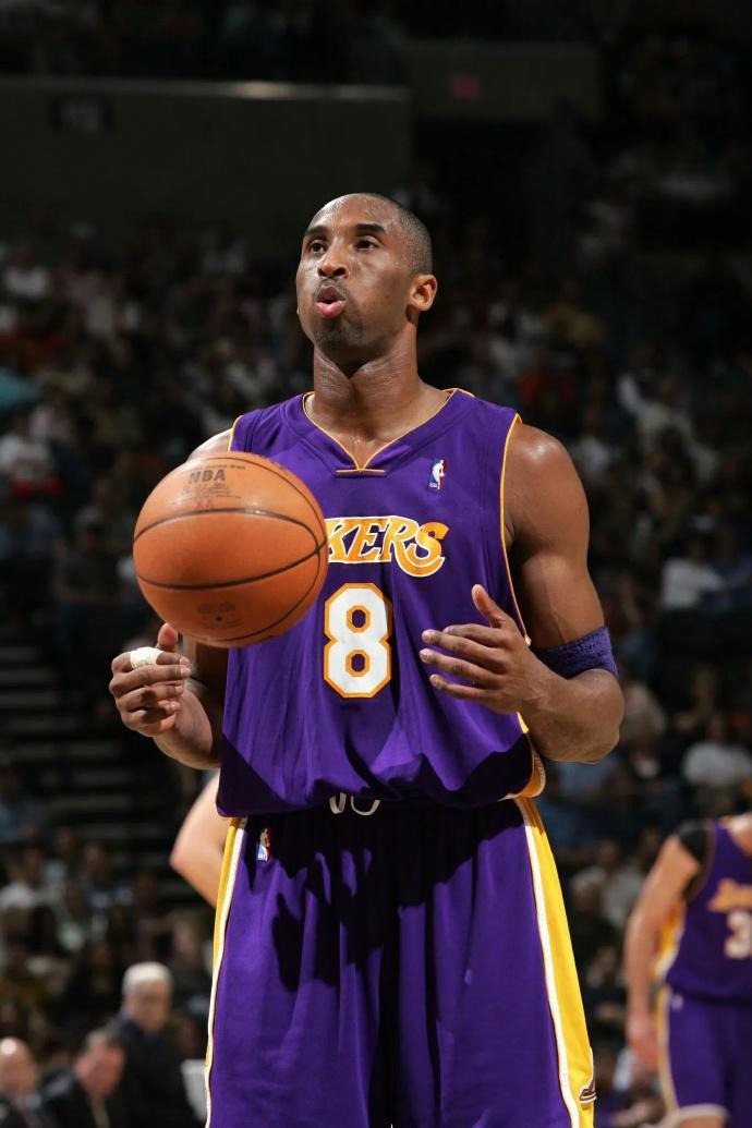 赛事入口-杜兰特总得分能超越科比吗?对比36岁得分表现,差距不小