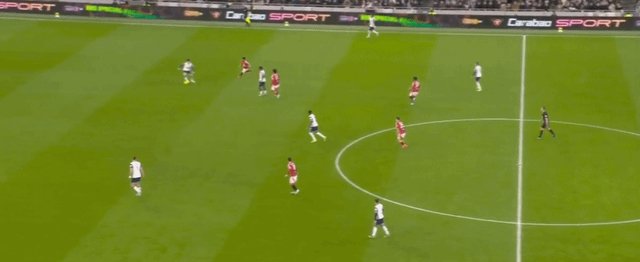 1734653185443039440.gif 官网赛程查询-【早报】失误大战!曼联制造悬念最终落败!