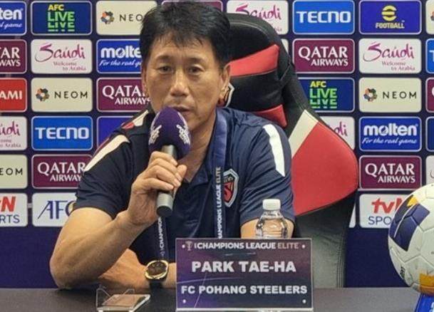 1727694642760027336.jpg 朴泰夏:海港是支很强的队 力争在主场取得好结果