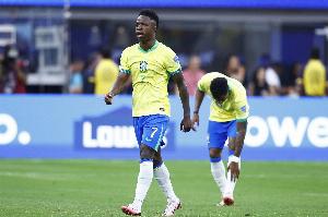 赛事入口-维尼修斯:必须重新思考所做的一切,我们在努力寻找比赛方式