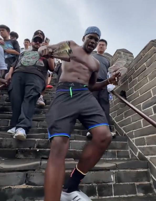 乔丹最低才4%，森林狼总经理：爱德华兹体脂率已降低至3.5%