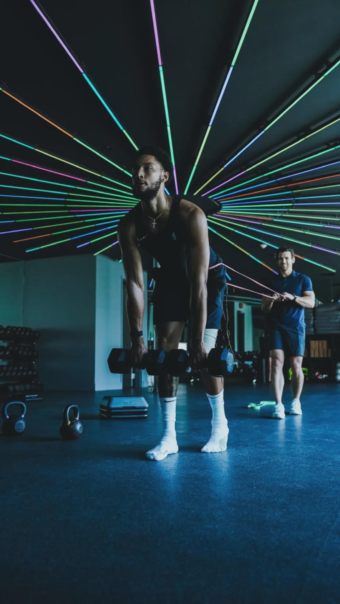 重磅!正式确定!西蒙斯!