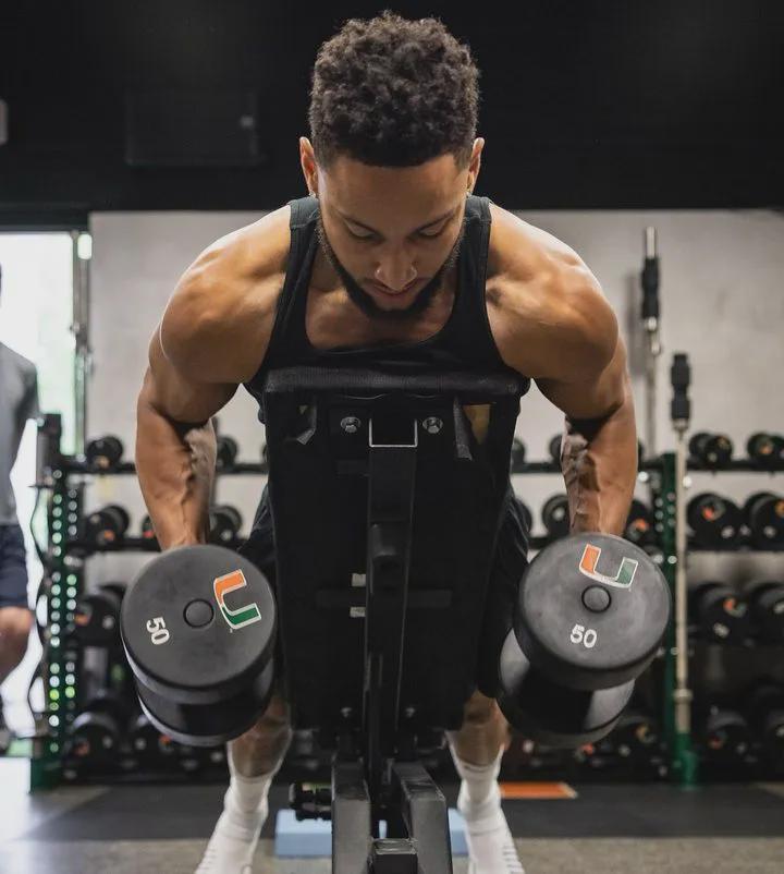 重磅!正式确定!西蒙斯!