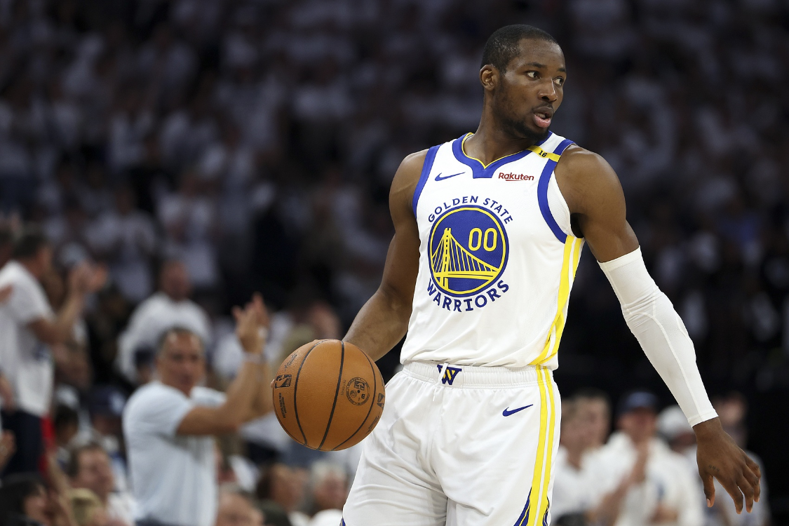 闹剧升级!库明加拒绝2年4500万+坚决索要顶薪,勇士何去何从