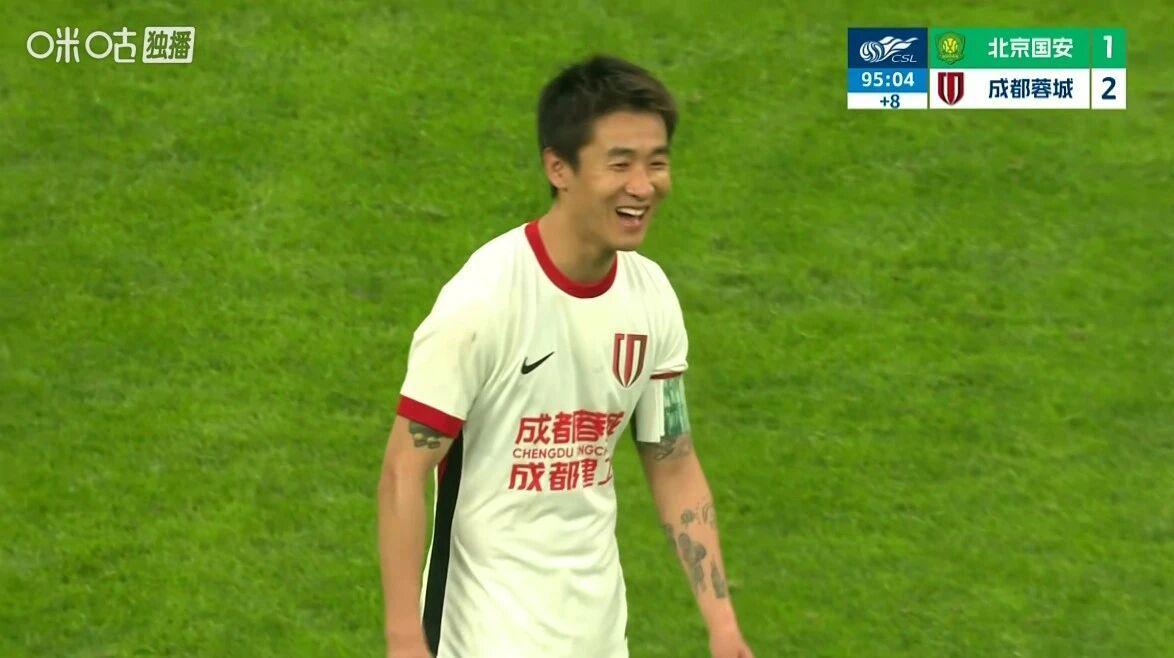 赛事入口-韦世豪绝杀！成都蓉城2-1夺回榜首，北京国安负分仍旧难清零